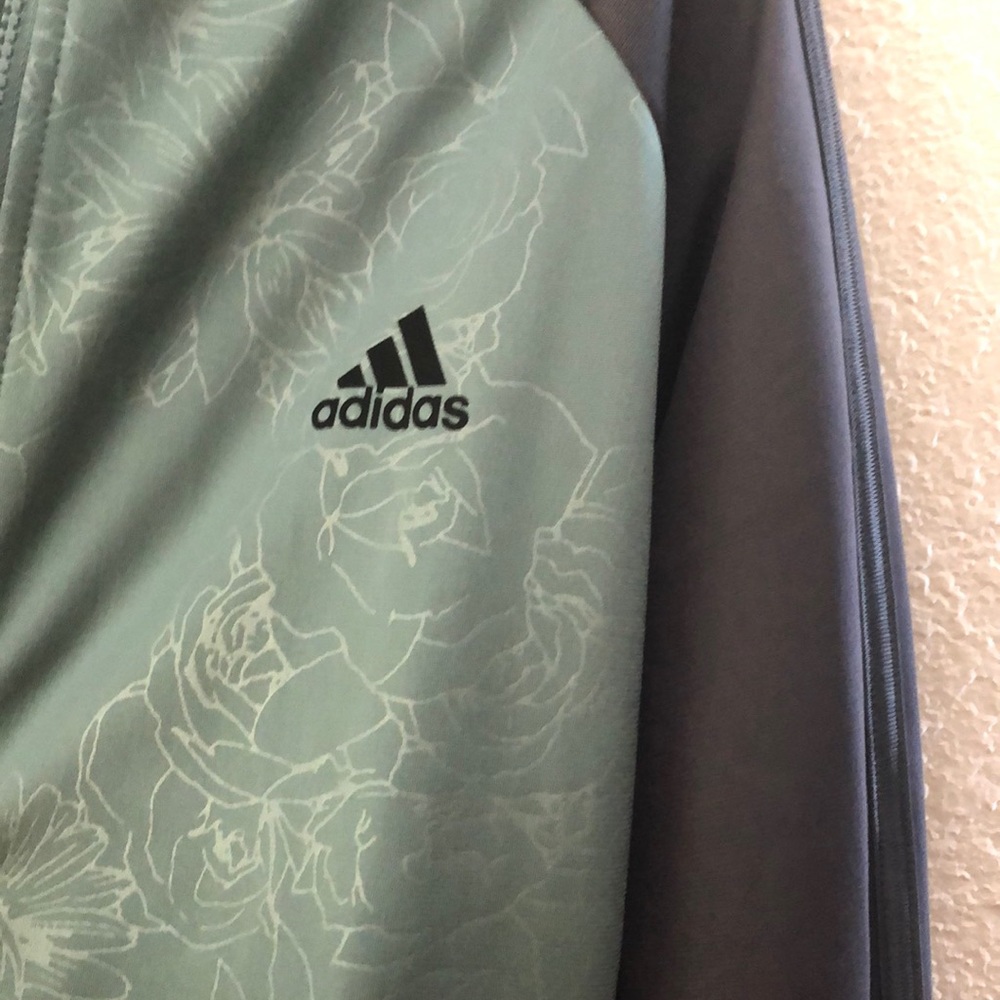 Adidas sweater